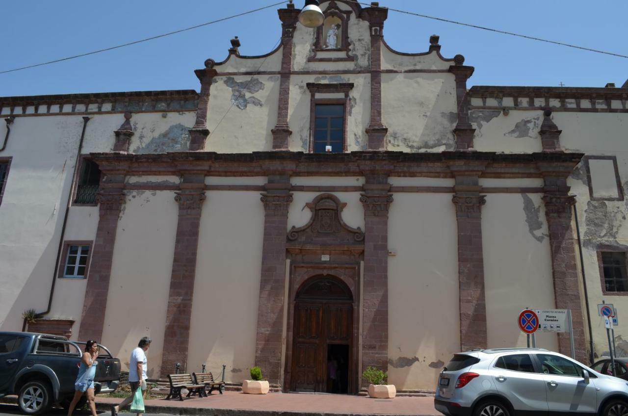 ホテルLa Casa Di Angelo ボーザ エクステリア 写真