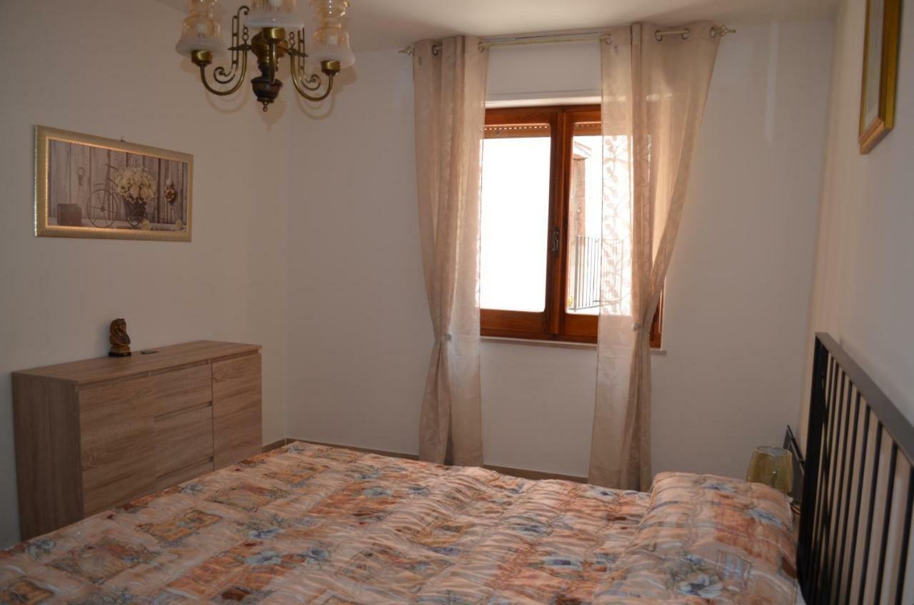 ホテルLa Casa Di Angelo ボーザ エクステリア 写真